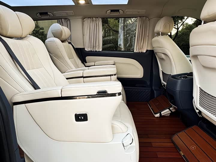 Фото 9 - Mercedes-Benz Vito