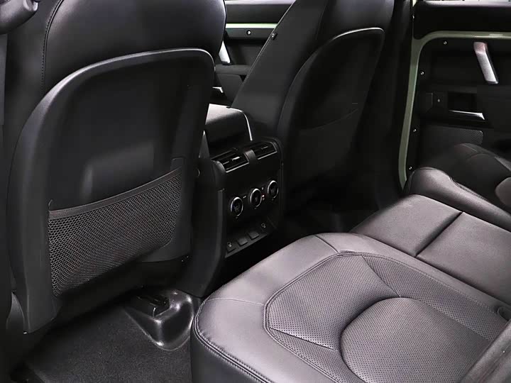 Фото 13 - Land Rover Defender