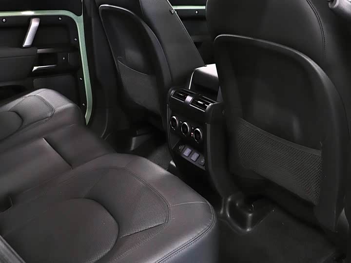 Фото 17 - Land Rover Defender