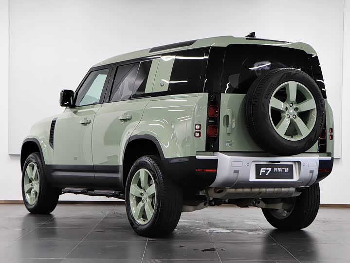 Фото 4 - Land Rover Defender