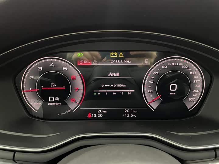 Фото 21 - Audi A4L