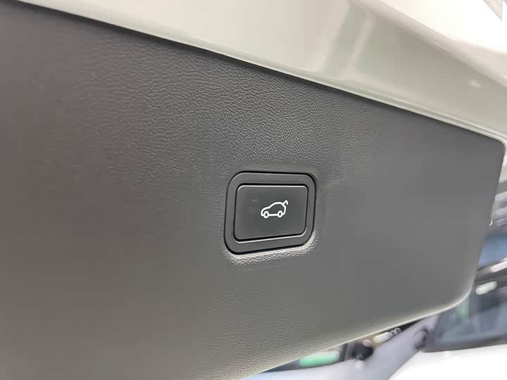 Фото 24 - XPeng G6