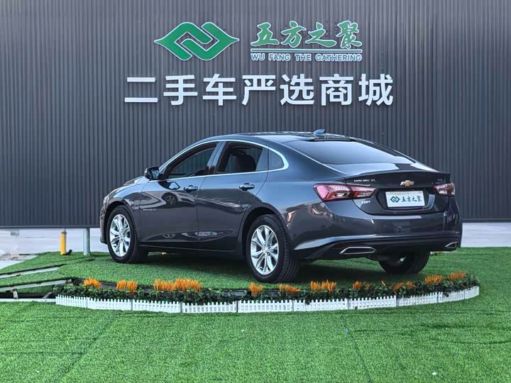 Фото 21 - Chevrolet Malibu XL