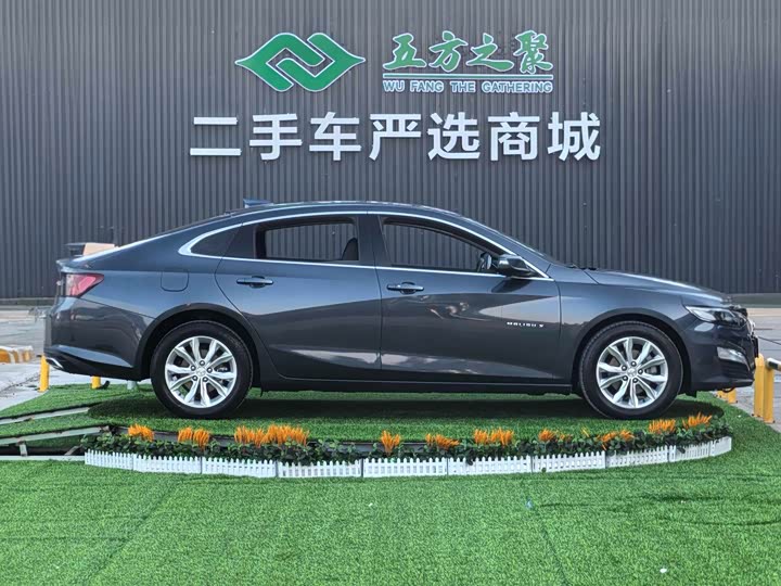 Фото 22 - Chevrolet Malibu XL