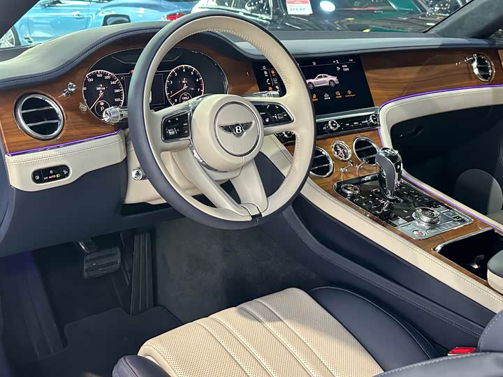 Фото 7 - Bentley Continental GT