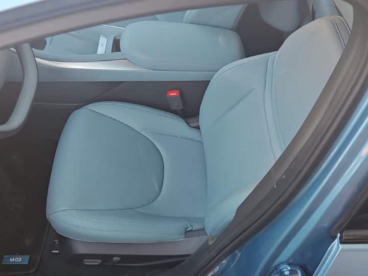 Фото 6 - XPeng Mona M03