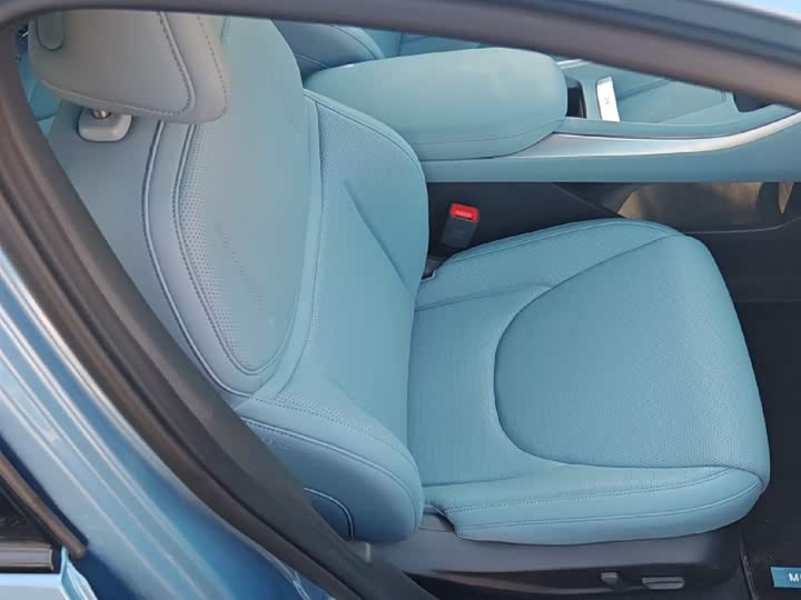 Фото 7 - XPeng Mona M03