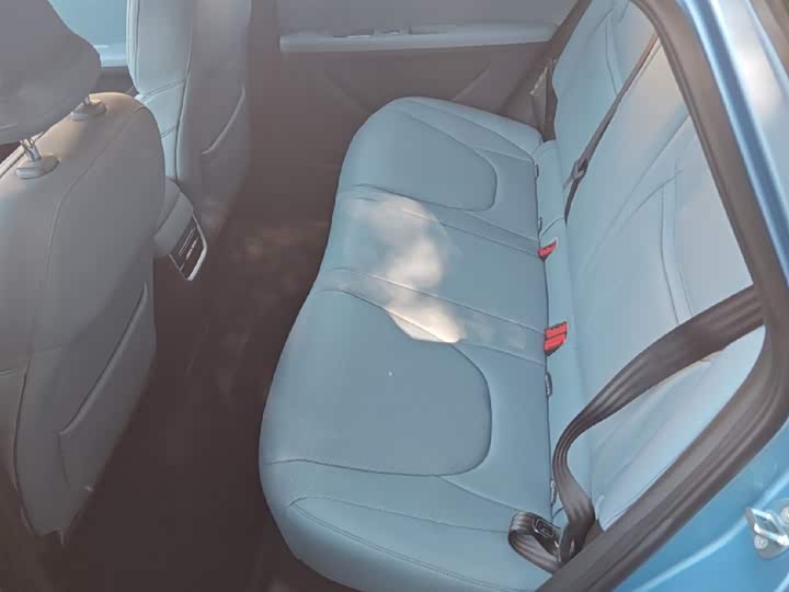 Фото 8 - XPeng Mona M03