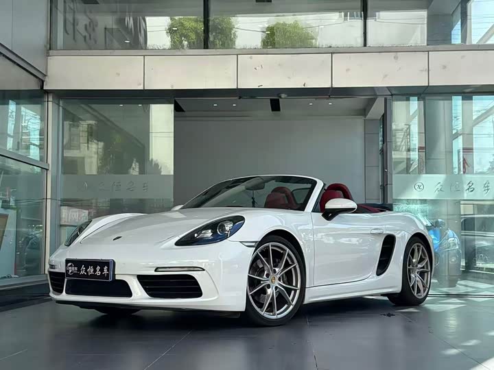 Фото 1 - Porsche 718