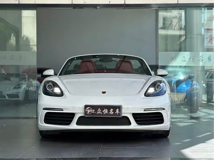 Фото 2 - Porsche 718