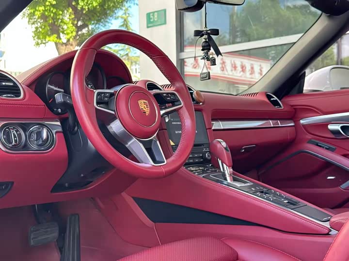 Фото 4 - Porsche 718