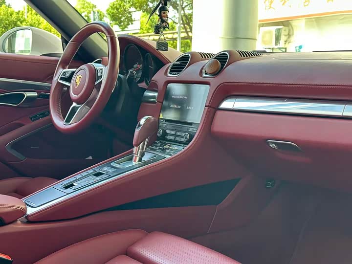 Фото 8 - Porsche 718