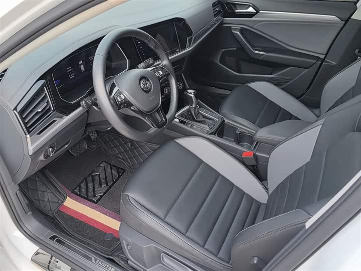 Фото 18 - Volkswagen Sagitar L