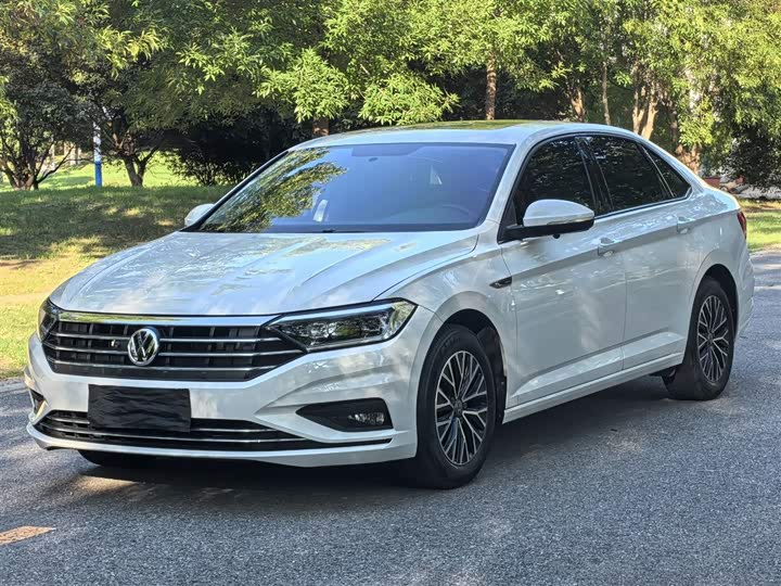 Фото 2 - Volkswagen Sagitar L