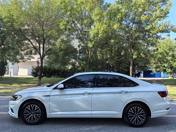 Фото 8 - Volkswagen Sagitar L