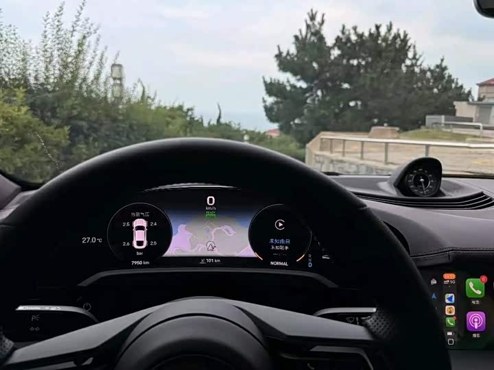 Фото 8 - Porsche Taycan