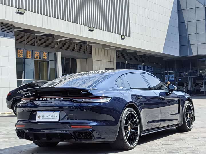 Фото 6 - Porsche Panamera