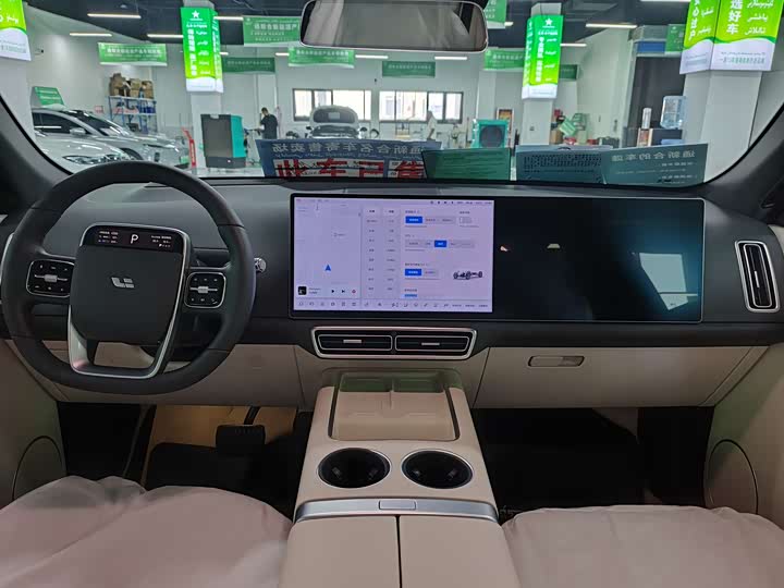 Фото 5 - LiXiang L7