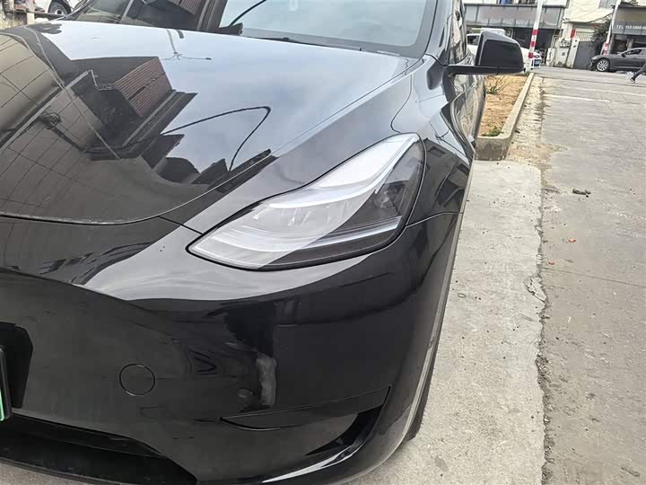 Фото 12 - Tesla Model Y