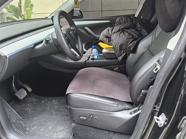 Фото 17 - Tesla Model Y