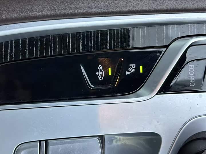 Фото 16 - BMW 7 Series