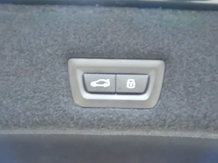 Фото 11 - BMW 7 Series