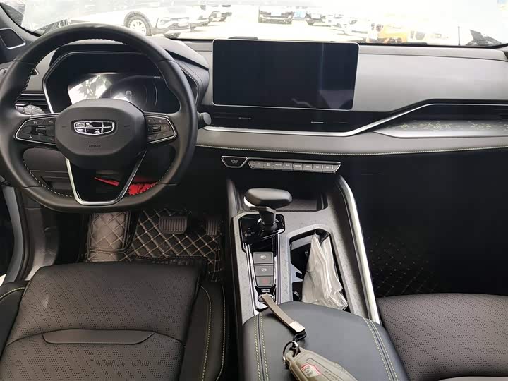 Фото 10 - Geely Preface