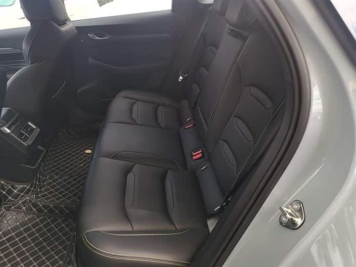 Фото 17 - Geely Preface