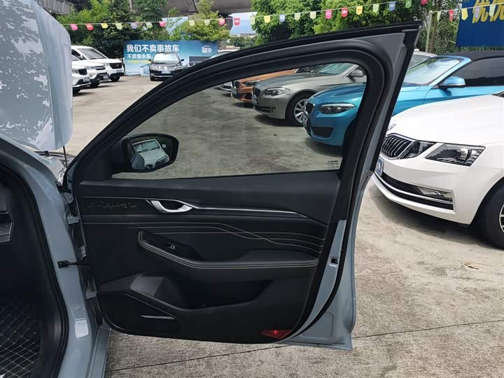 Фото 26 - Geely Preface