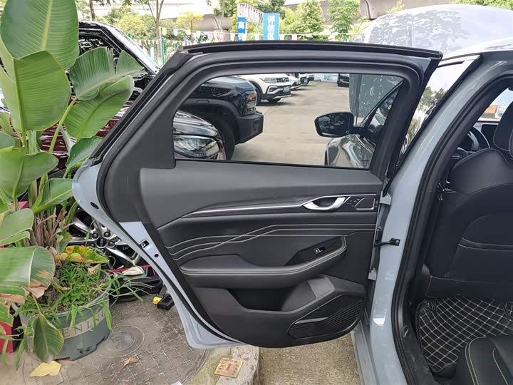 Фото 29 - Geely Preface