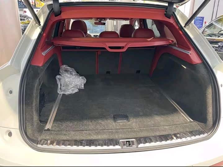 Фото 7 - Bentley Bentayga