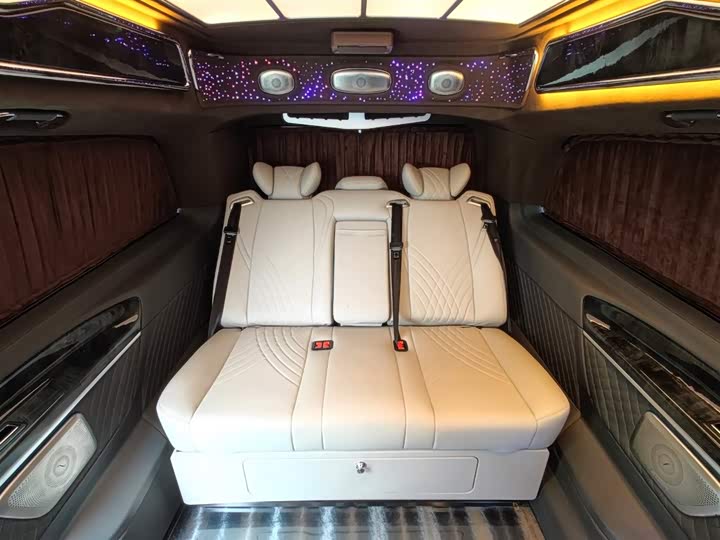 Фото 10 - Mercedes-Benz Vito