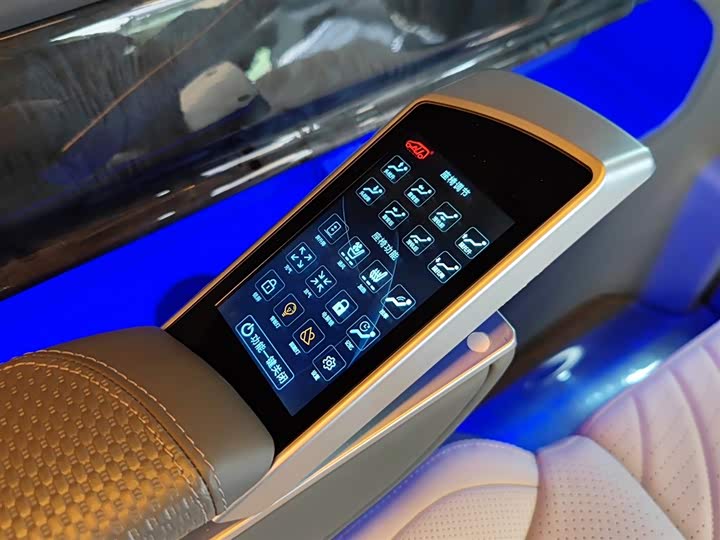 Фото 18 - Mercedes-Benz Vito