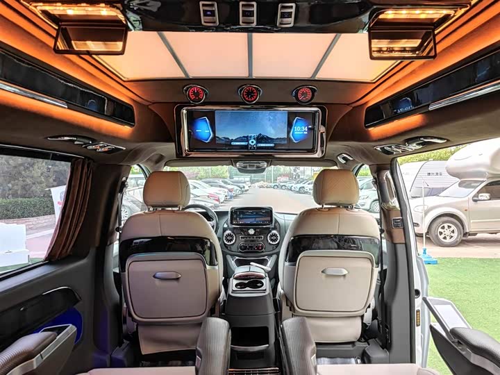 Фото 20 - Mercedes-Benz Vito