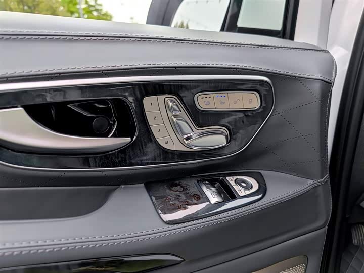 Фото 29 - Mercedes-Benz Vito