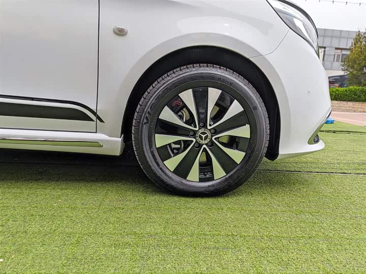 Фото 30 - Mercedes-Benz Vito