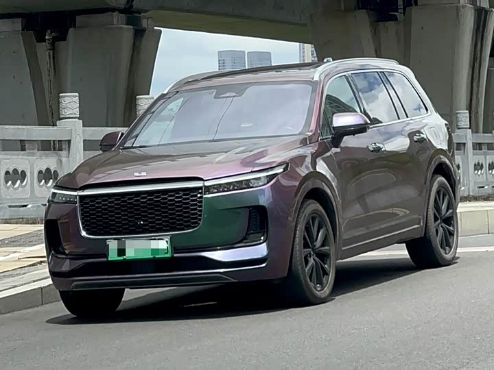 Фото 1 - LiXiang One