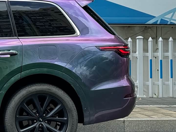 Фото 10 - LiXiang One