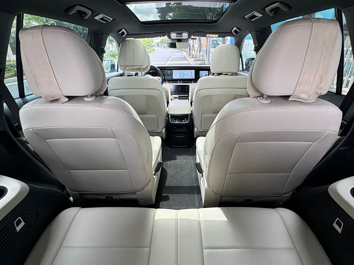 Фото 7 - LiXiang One