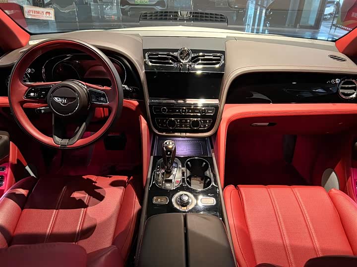 Фото 9 - Bentley Bentayga