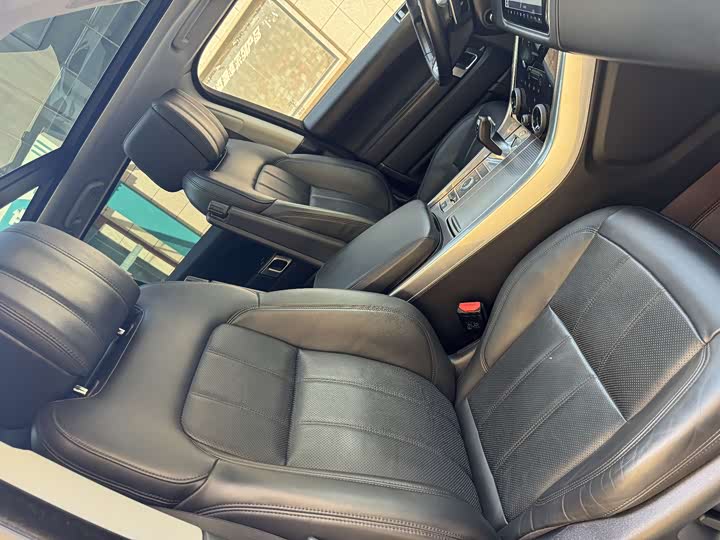 Фото 13 - Land Rover Range Rover Sport