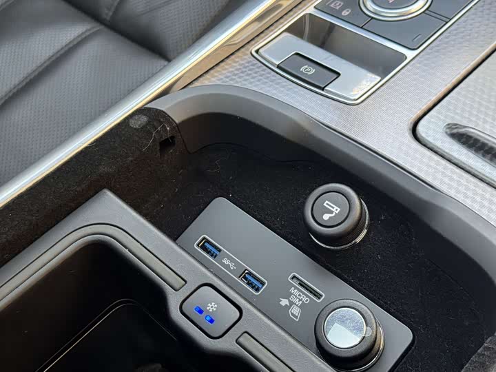 Фото 32 - Land Rover Range Rover Sport