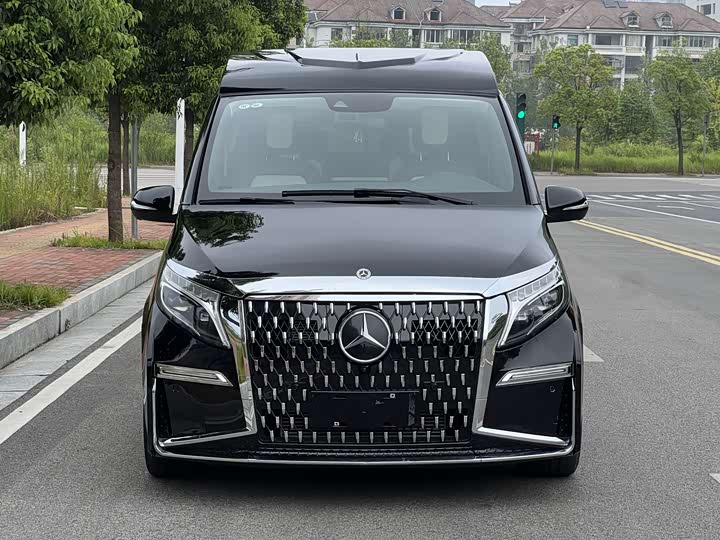 Фото 1 - Mercedes-Benz V-Class