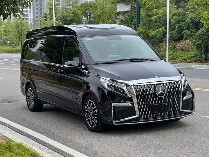 Фото 3 - Mercedes-Benz V-Class