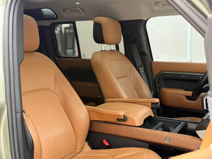 Фото 24 - Land Rover Defender