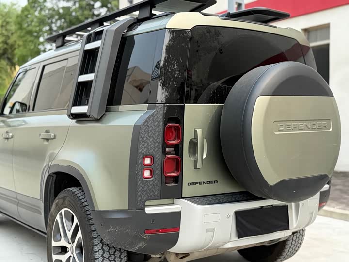 Фото 7 - Land Rover Defender