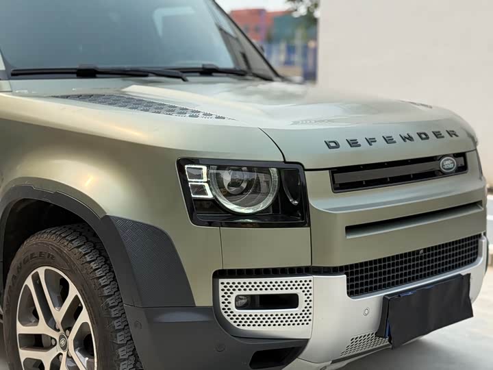 Фото 8 - Land Rover Defender