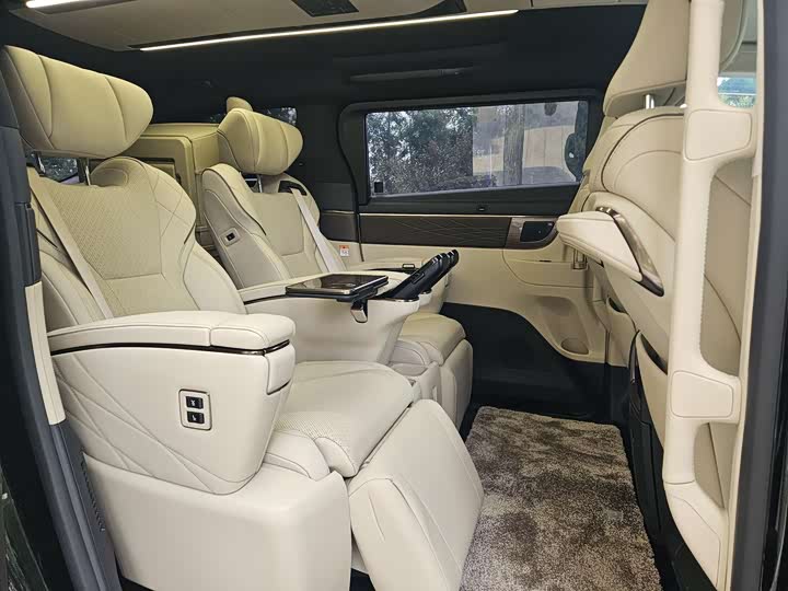 Фото 17 - Toyota Vellfire