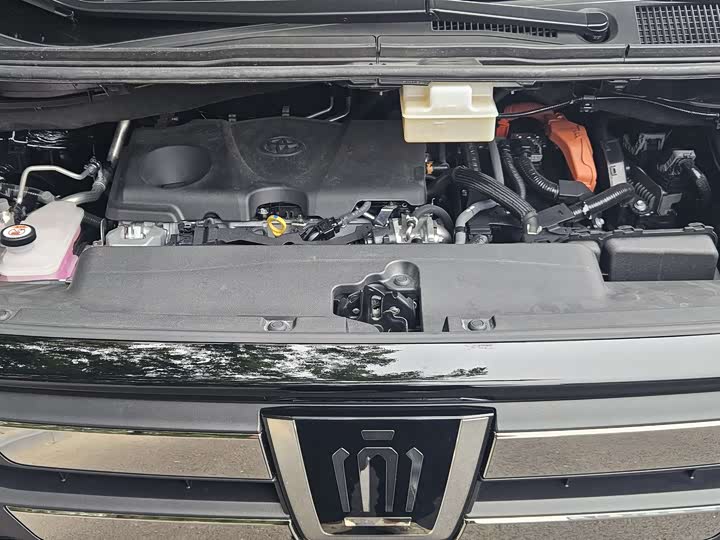 Фото 24 - Toyota Vellfire