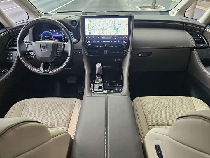 Фото 8 - Toyota Vellfire